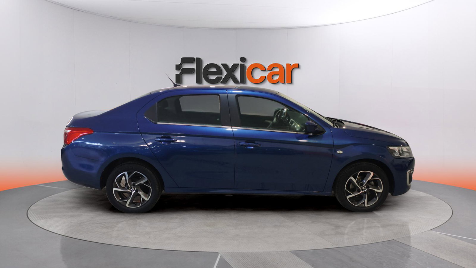 https://cdn-flexicar.caraffinity.it/public_appraisal_images_pro/images/stock/256525/meqx6MCy1E__WhatsApp Image 2026-04-22 at 18.35.55 (1).jpeg